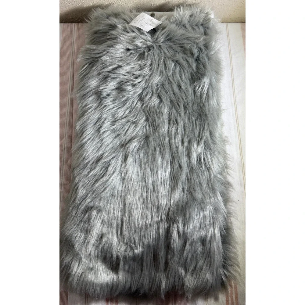 Wondershop Target Grey Faux Fur Christmas Tree Skirt 48 Inch Shaggy Grey